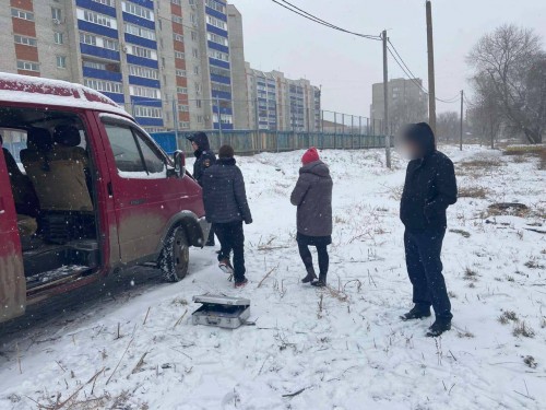 В Орске оперативники задержали подозреваемого в угоне микроавтобуса