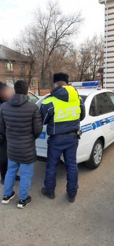 Сотрудники полиции Соль-Илецкого городского округа задержали мужчину, управлявшего автомобилем, будучи лишенным права управления