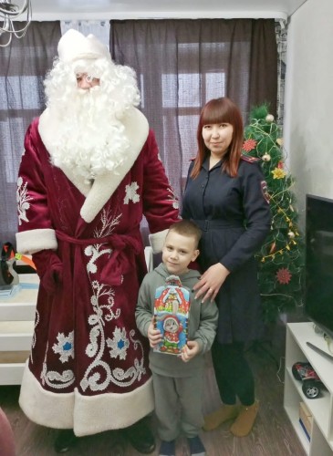 Первомайские полицейские присоединились к акции «Полицейский Дед Мороз»