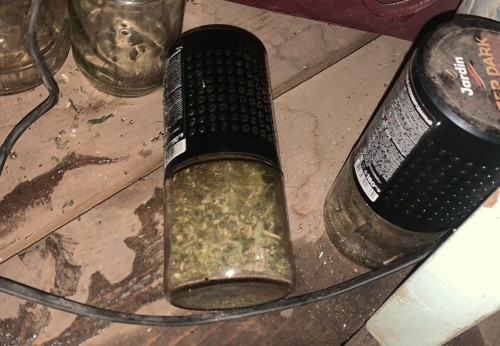 В Бугуруслане полицейские изъяли у 48-летнего местного жителя наркотическое средство.