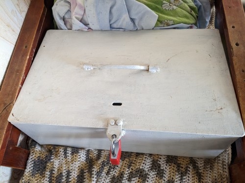 Полицейские Александровского района раскрыли кражу денег из дома