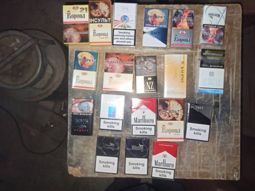 В Оренбуржье полиция подозревает мать с сыном в хранении свыше 67 тысяч пачек безакцизных сигарет В Оренбуржье полиция подозревает мать с сыном в хранении свыше 67 тысяч пачек безакцизных сигарет