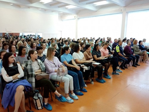 Сотрудники областного наркоконтроля провели родительский всеобуч