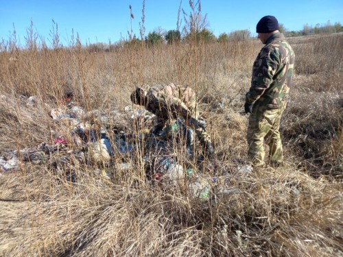 Участковый в Оренбургском районе обеспечивал охрану места обнаружения снаряда