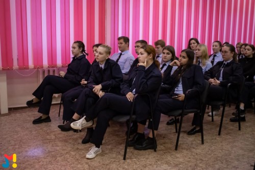 В Оренбурге полицейские встретились со учащимися Башкирского экономико-юридического колледжа В Оренбурге полицейские встретились со учащимися Башкирского экономико-юридического колледжа