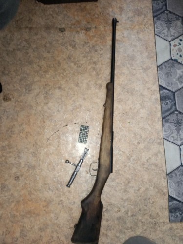 Новоорские полицейские изъяли у местного жителя винтовку и 43 патрона Новоорские полицейские изъяли у местного жителя винтовку и 43 патрона