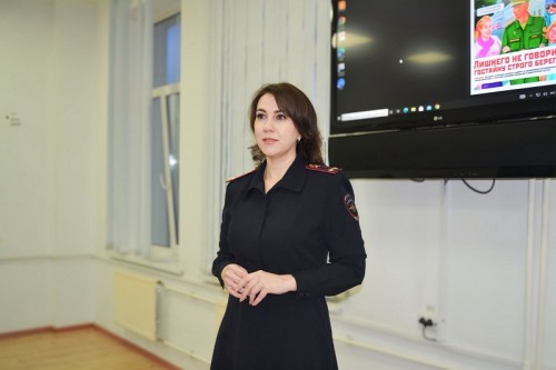 В Оренбурге полицейские провели беседу с кадетами Оренбургского президентского кадетского училища В Оренбурге полицейские провели беседу с кадетами Оренбургского президентского кадетского училища