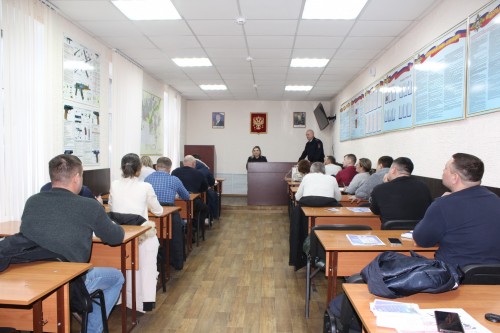 В Орске сотрудники Госавтоинспекции провели семинар на тему: «Безопасность начинающему водителю!» В Орске сотрудники Госавтоинспекции провели семинар на тему: «Безопасность начинающему водителю!»