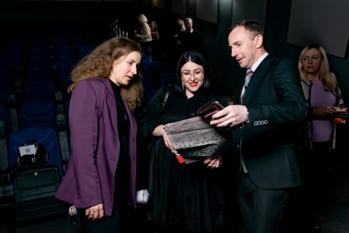 «Ростелеком» представил оренбуржцам сериал «ГДР» «Ростелеком» представил оренбуржцам сериал «ГДР»