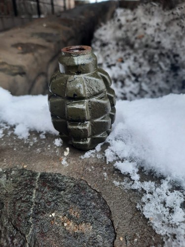 Мужчина в Орске принёс гранату к отдел полиции Мужчина в Орске принёс гранату к отдел полиции