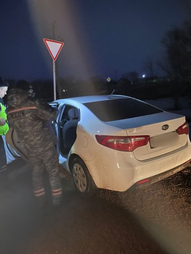 Полицейские ДПС оперативно задержали угонщика автомобиля «КИА Рио» Полицейские ДПС оперативно задержали угонщика автомобиля «КИА Рио»