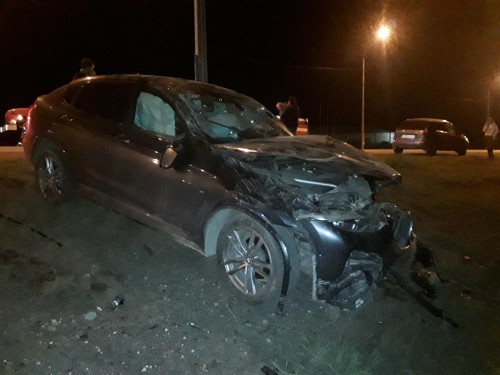 Сотрудниками полиции Сакмарского района проводится проверка по факту столкновения автомобилей «Лада Калина» и «BMV X4» Сотрудниками полиции Сакмарского района проводится проверка по факту столкновения автомобилей «Лада Калина» и «BMV X4»