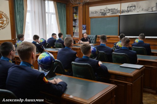 Начальник Госавтоинспекции региона встретился с кадетами Оренбургского президентского кадетского училища Начальник Госавтоинспекции региона встретился с кадетами Оренбургского президентского кадетского училища