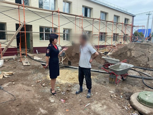 В Сакмаре на стройках обнаружили 19 мигрантов, нарушающих законодательство В Сакмаре на стройках обнаружили 19 мигрантов, нарушающих законодательство