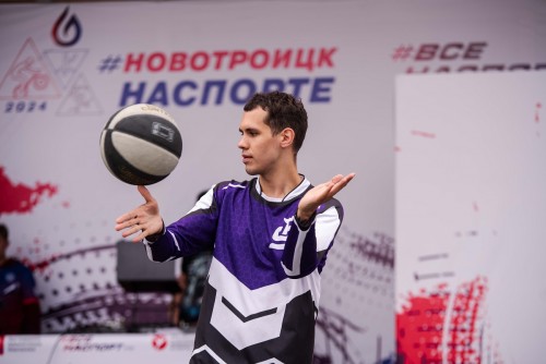 Комбинат «Уральская Сталь» и команда проекта #ВСЕНАСПОРТ.рф провели уникальный фестиваль «#НОВОТРОИЦКНАСПОРТЕ»