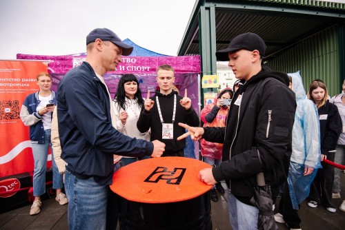 Комбинат «Уральская Сталь» и команда проекта #ВСЕНАСПОРТ.рф провели уникальный фестиваль «#НОВОТРОИЦКНАСПОРТЕ»