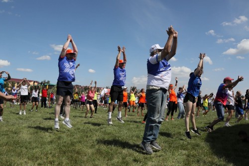 Комбинат «Уральская Сталь» и команда Центра развития и популяризации физической культуры и спорта провели уникальный спортивный фестиваль Комбинат «Уральская Сталь» и команда Центра развития и популяризации физической культуры и спорта провели уникальный спортивный фестиваль