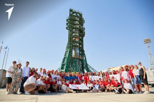 Оренбургская десятиклассница увидела запуск ракеты с космодрома Байконур Оренбургская десятиклассница увидела запуск ракеты с космодрома Байконур