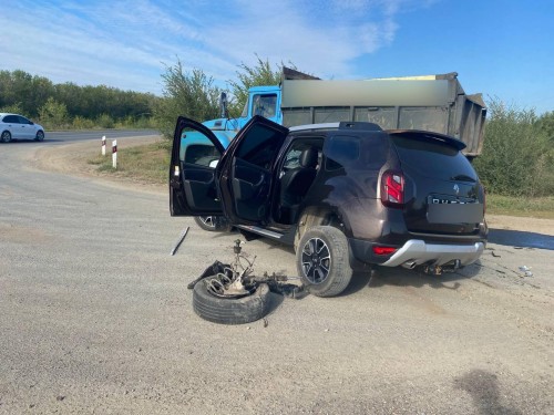 Сотрудники полиции выясняют обстоятельства ДТП в Оренбургском районе Сотрудники полиции выясняют обстоятельства ДТП в Оренбургском районе