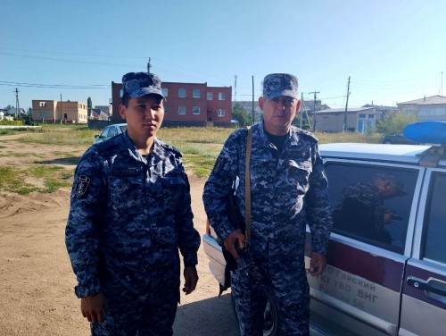 Росгвардейцы задержали мужчину, который нанес ножевое ранение своей супруге Росгвардейцы задержали мужчину, который нанес ножевое ранение своей супруге