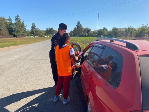 На территории Оренбургской области продолжаются акции «Засветись» и «Автокресло — детям». На территории Оренбургской области продолжаются акции «Засветись» и «Автокресло — детям».