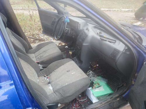 В Бугуруслане молодой человек повредил машины горожан, пока не угнал одну В Бугуруслане молодой человек повредил машины горожан, пока не угнал одну