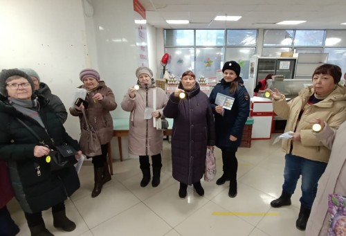 Сотрудники Госавтоинспекции Орска провели акцию «Пожилой пешеход». Сотрудники Госавтоинспекции Орска провели акцию «Пожилой пешеход».