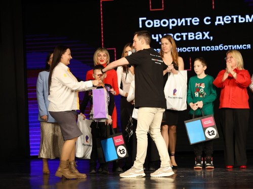 «Потому что мы — семья»: Стартовали открытые показы мини-фильмов второго сезона кинопроекта «Ростелекома» «Потому что мы — семья»: Стартовали открытые показы мини-фильмов второго сезона кинопроекта «Ростелекома»