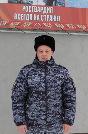 Росгвардейцы задержали граждан, которые отказывались оплачивать счет в баре на сумму 15 000 рублей