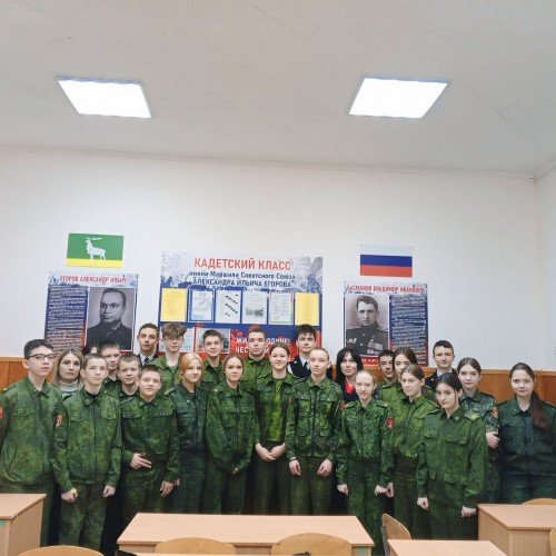 В Оренбургской области кадеты получили урок безопасности дорожного движения от сотрудников Госавтоинспекции