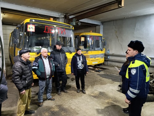 В Оренбургской области состоялись профилактические мероприятия по безопасности дорожного движения для водителей школьных автобусов