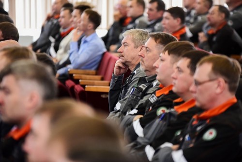 Предприятия Уральской Стали во второй раз объединила Прямая линия Предприятия Уральской Стали во второй раз объединила Прямая линия