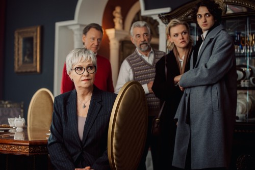 Смотрим и поём: секреты сериала «ВИА “Васильки”» для Wink.ru Смотрим и поём: секреты сериала «ВИА “Васильки”» для Wink.ru