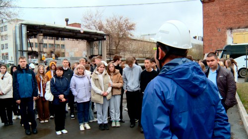 Новотроицкие старшеклассники посетили Уральскую Сталь