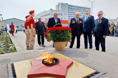 Металлурги Уральской Стали широко отметили 80-летие Великой Победы Металлурги Уральской Стали широко отметили 80-летие Великой Победы