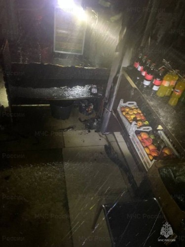 В Оренбурге сгорел магазин фруктов