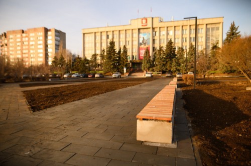 В Новотроицке завершилось обновление центральной площади В Новотроицке завершилось обновление центральной площади