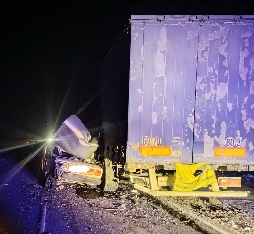 Сотрудниками ГИБДД Сорочинска устанавливают обстоятельства ДТП с участием трех автомобилей