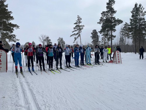 В Оренбуржье лыжными гонками почтили память погибшего полицейского В Оренбуржье лыжными гонками почтили память погибшего полицейского