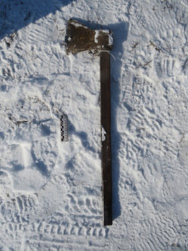 В Кувандыкском округе мужчина сломал топором ногу собутыльнику