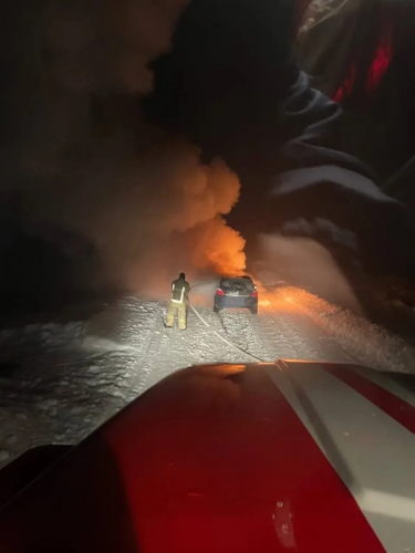 В Оренбургском районе ночью сгорел Opel Astra В Оренбургском районе ночью сгорел Opel Astra