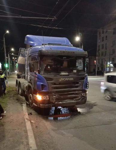 В ДТП на ул.Шевченко Оренбурга погибла женщина-пассажир В ДТП на ул.Шевченко Оренбурга погибла женщина-пассажир
