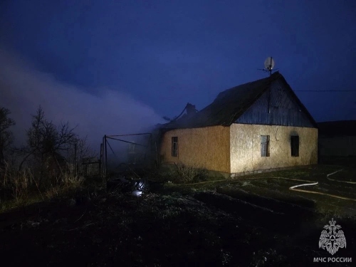 В Переволоцком районе произошел пожар: погибли два человека