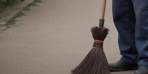 В Оренбурге планируют привлечь 70 дворников из Африки В Оренбурге планируют привлечь 70 дворников из Африки