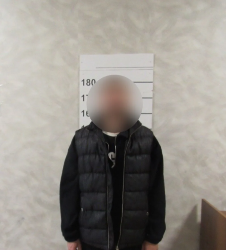 Оренбуржец избил и толкнул оппонента на асфальт