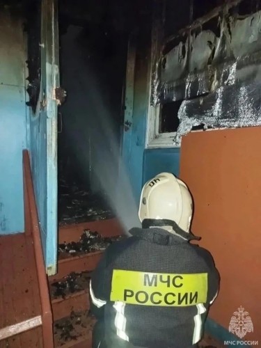 За минувшие сутки на пожарах в Оренбуржье спасли двух человек За минувшие сутки на пожарах в Оренбуржье спасли двух человек