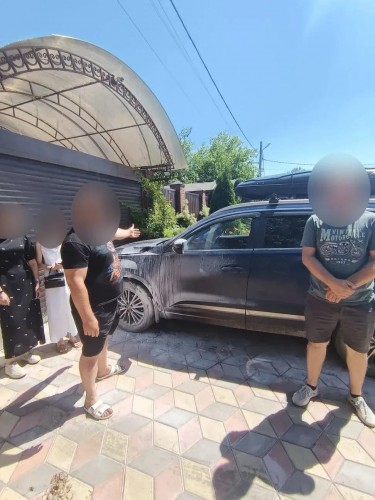 В Оренбурге полицейские поймали человека, который поджег автомобиль