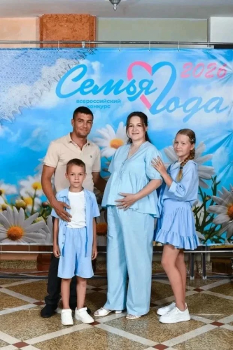 Семья из Грачевского района взяла бронзу областного конкурса «Семья года»