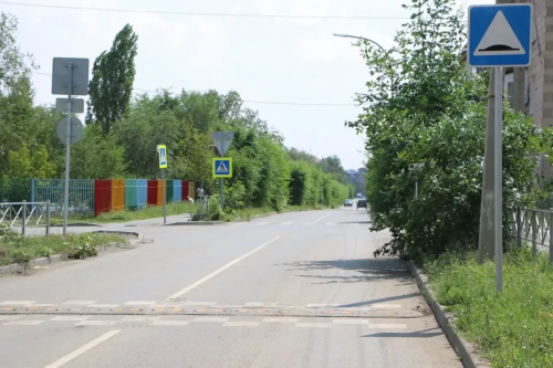 В Орске к началу учебного года у школ установят жёлтые мигающие светофоры