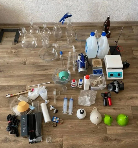 Житель Оренбурга получил 10 лет за организацию нарколаборатории в квартире на улице Джангильдина Житель Оренбурга получил 10 лет за организацию нарколаборатории в квартире на улице Джангильдина